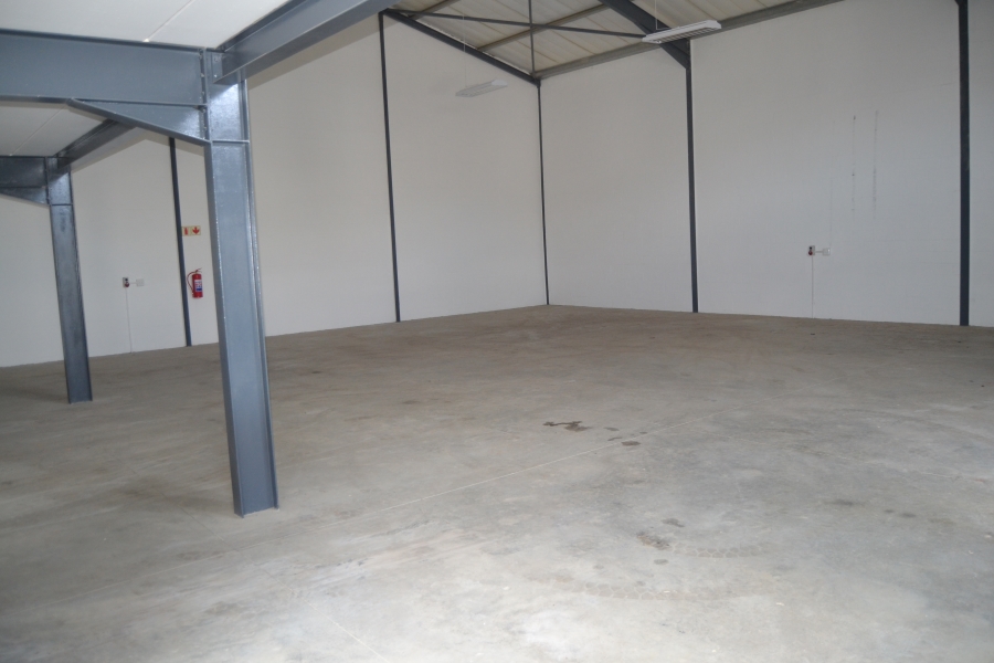 To Let Commercial Property for Rent in Rivergate Western Cape